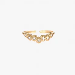 Elegant Daisy Ring