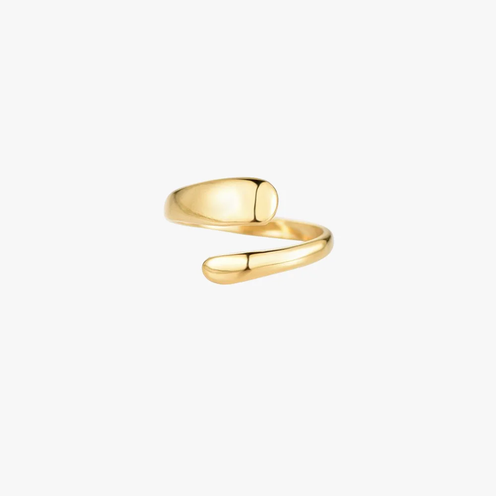Größenverstellbarer Ring aus Edelstahl mit offener Front im umarmenden Design in Gold