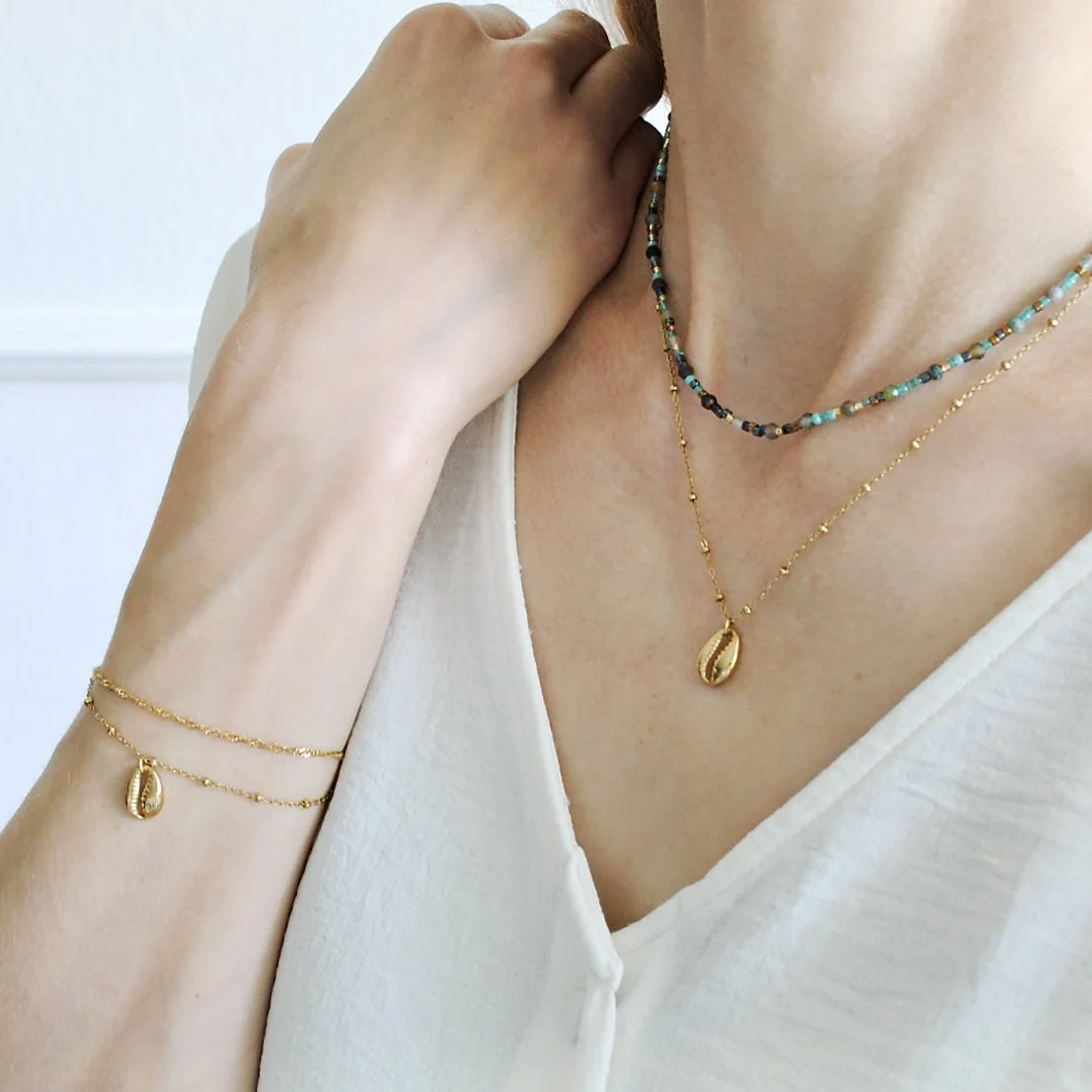 Detailansicht Kauri Shell Kette & Armband aus Edelstahl & Natural Stone Choker